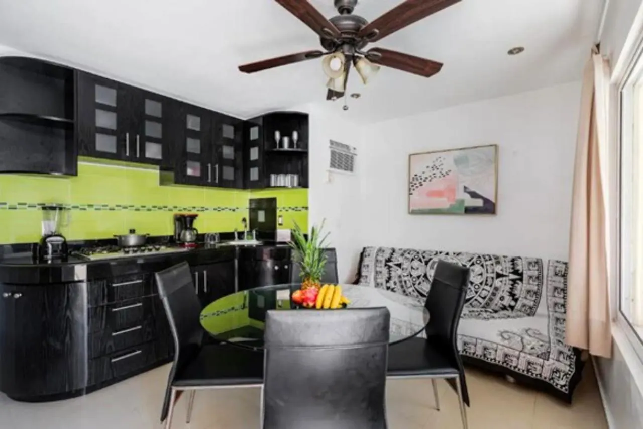 Apartamento Vacacional Frente Al Mar Con Piscina En Cancun Apartment